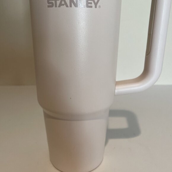 STANLEY Quencher ProTour Flip Straw Tumbler with Leakproof Lid Insulated 30 Oz - Picture 3 of 12